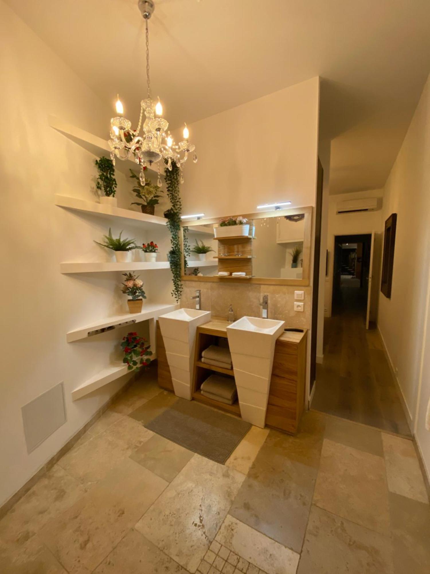 Loft Spa Reims-Fr 250M2 Privatifs, Piscine Interieure Chauffee, Spa Et Parking エクステリア 写真