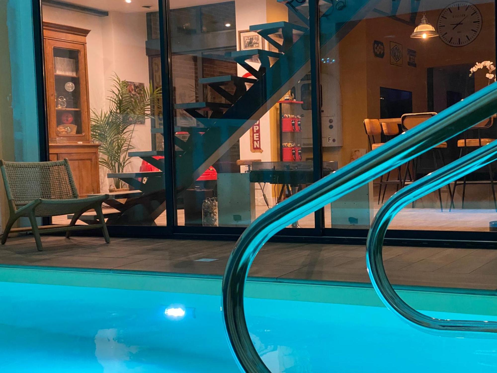 Loft Spa Reims-Fr 250M2 Privatifs, Piscine Interieure Chauffee, Spa Et Parking エクステリア 写真